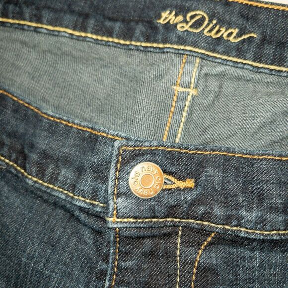 Old Navy Jeans Women's size 16 Blue Dark Wash The Diva Denim Jeans Bootcut - Picture 5 of 5
